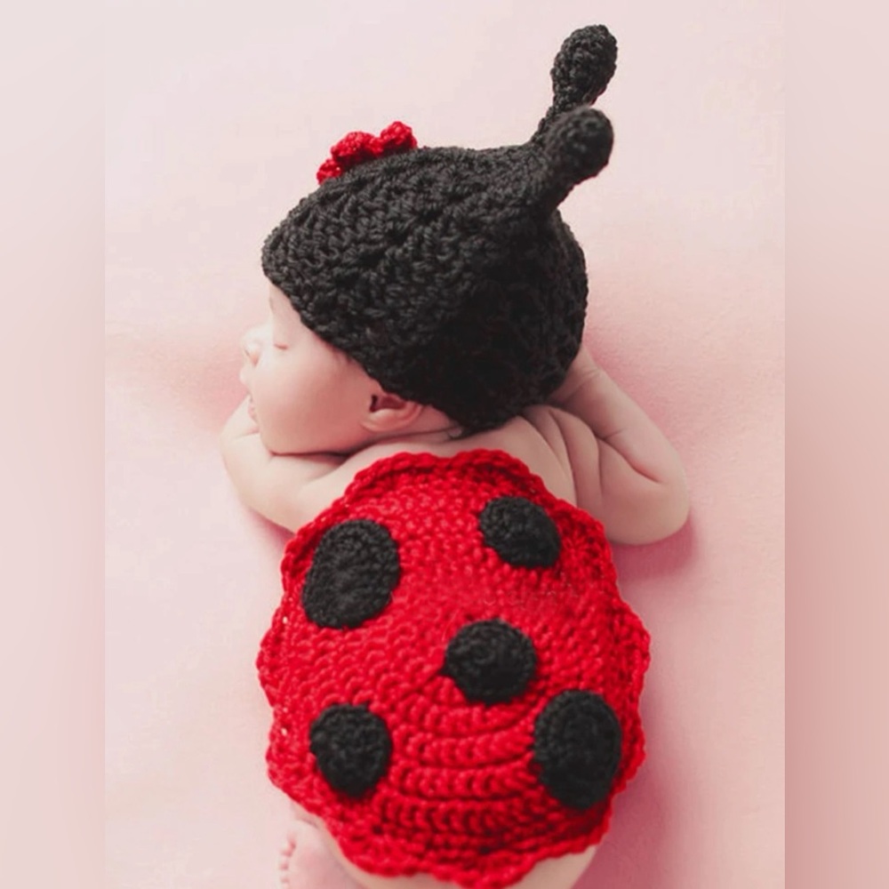 Newborn polka dot photography knit set